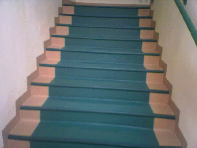 Posadzki obiektowe w pcv, linoleum lub pokryte wyk. dywanową